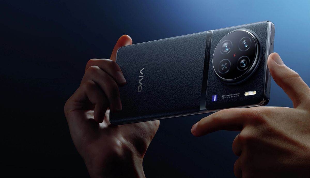 U SURADNJI SA ZEISSOM: Vivo X90 Pro ima senzor kamere od jednog inča