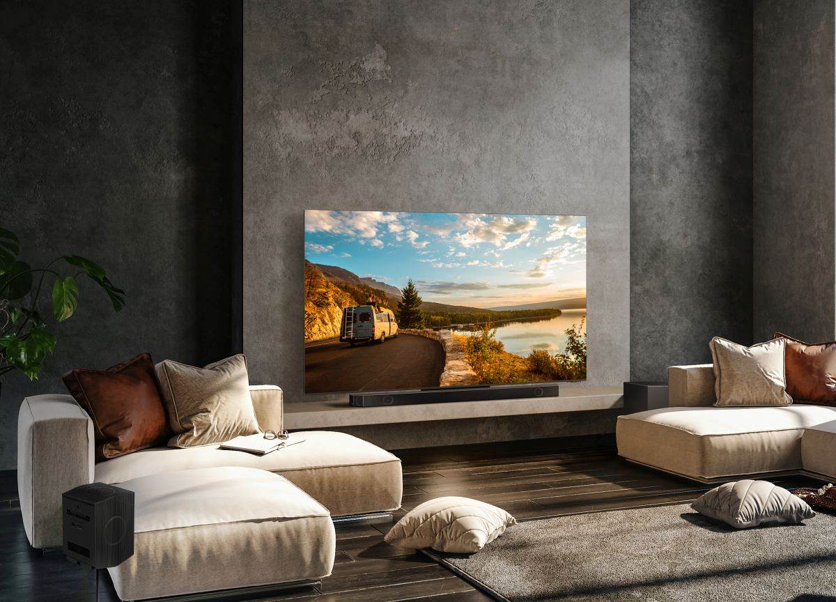 Neo QLED QN900C_Soundbar Q990C.jpg