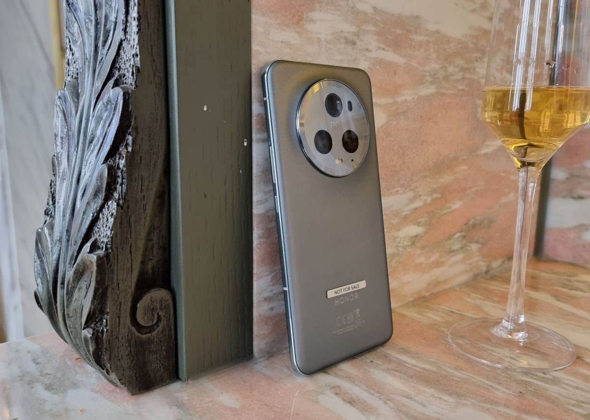 Honor Magic5 Pro (4).jpg