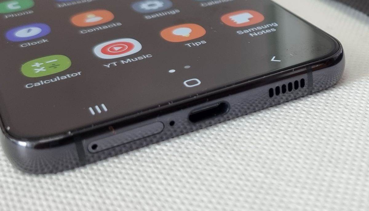 Samsung Galaxy S22 konektor punjenje.jpg