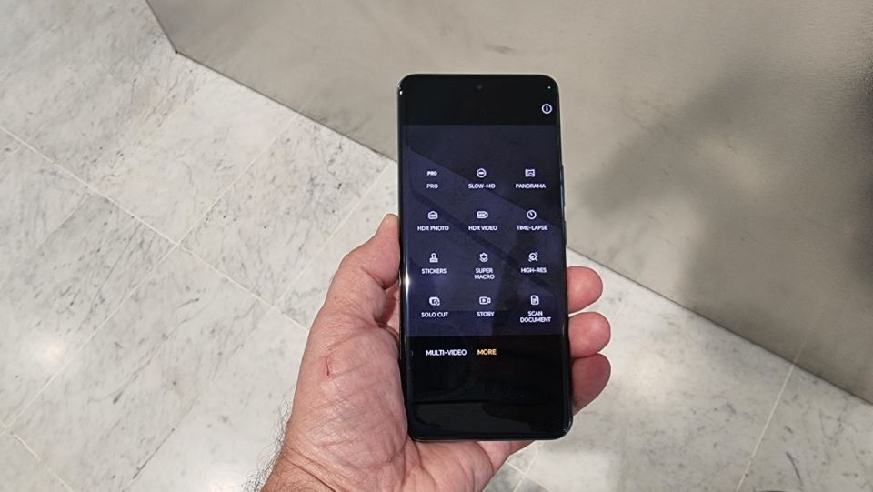 Honor 90 (39).jpg