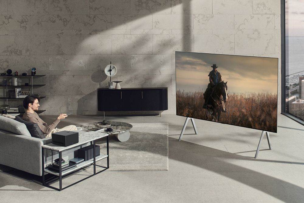 LG OLED 97M3_02.jpg