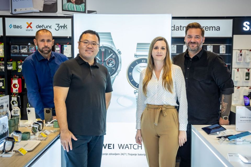 Huawei tim_ Ivica Brekalo_Xu Dong_Lana Jelić_Patrik Dolenc (1).jpg