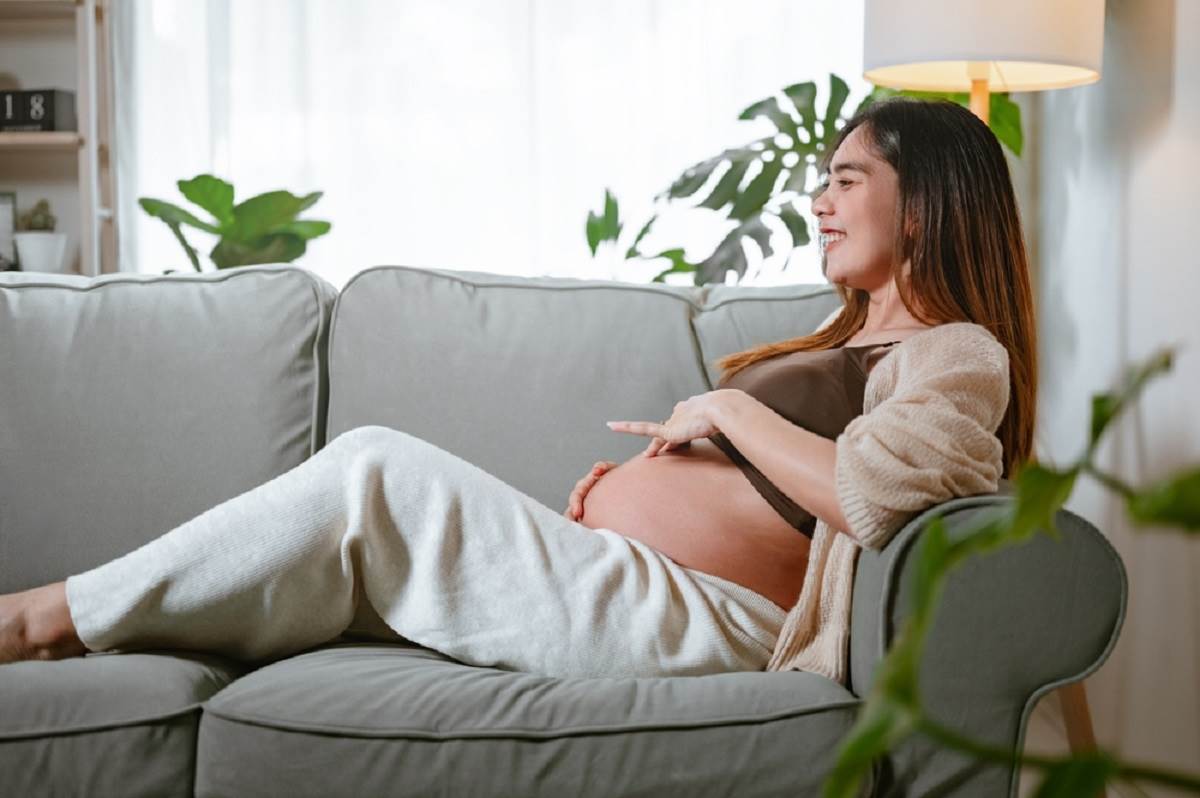 Mama opisala nacin kako isprobati bebine pokrete u trbuhu ako niste trudni