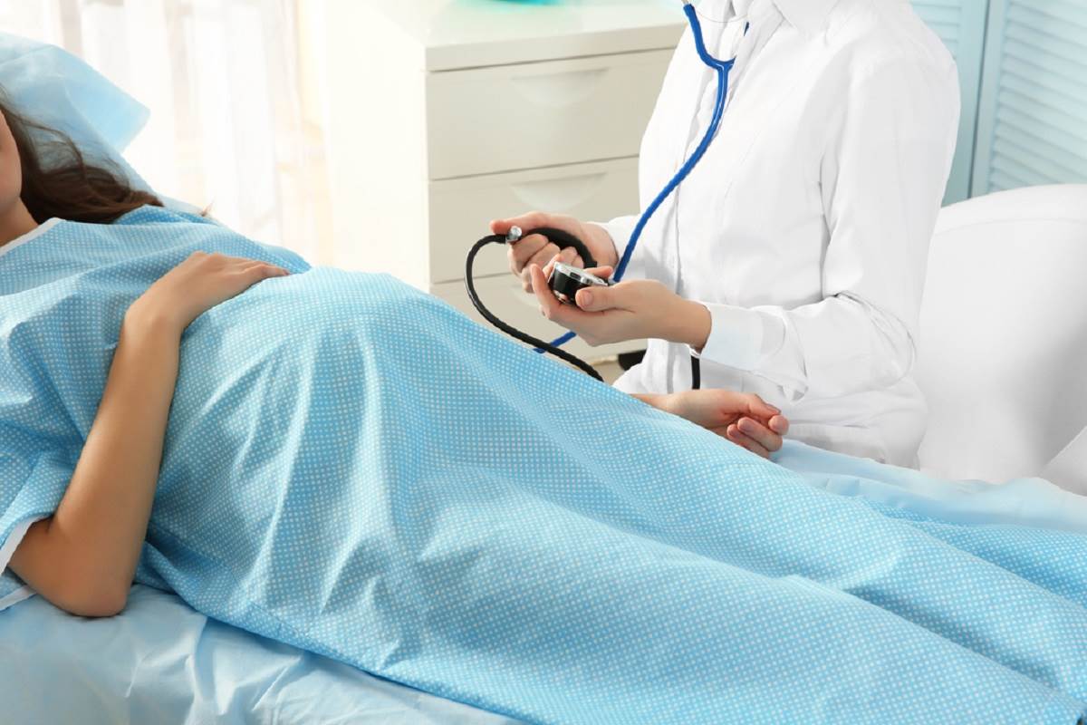 Žena s dvije maternice rodila blizance