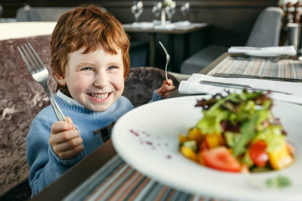 kako-prezivjeti-posjet-restoranu-s-djecom