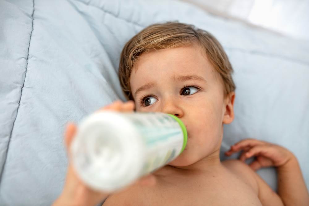 todlerima-je-potrebno-popodnevno-spavanje-ali-kako-ih-potaknuti-na-san-ako-to-ne-zele-problemi-s-uspavljivanjem-foto