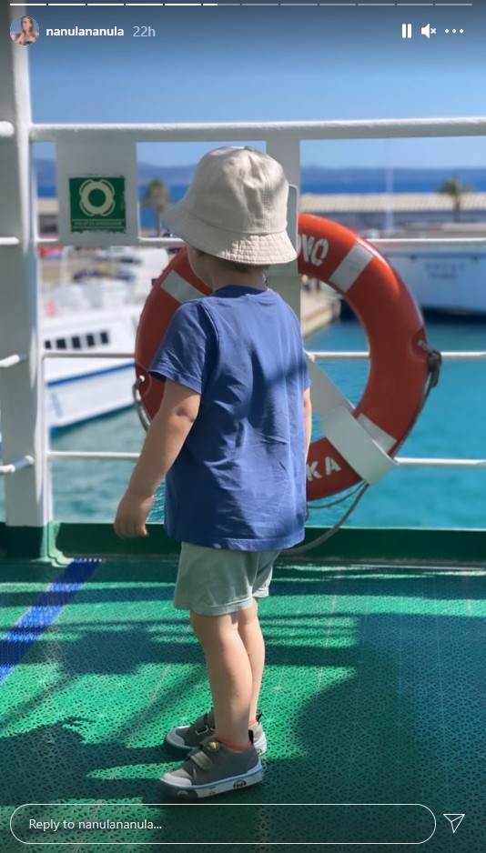 na-putovanje-s-djecom-natasa-janjic-medancic-je-odabrala-let-avionom-ali-i-automobilom-moze-proci-bez-stresa