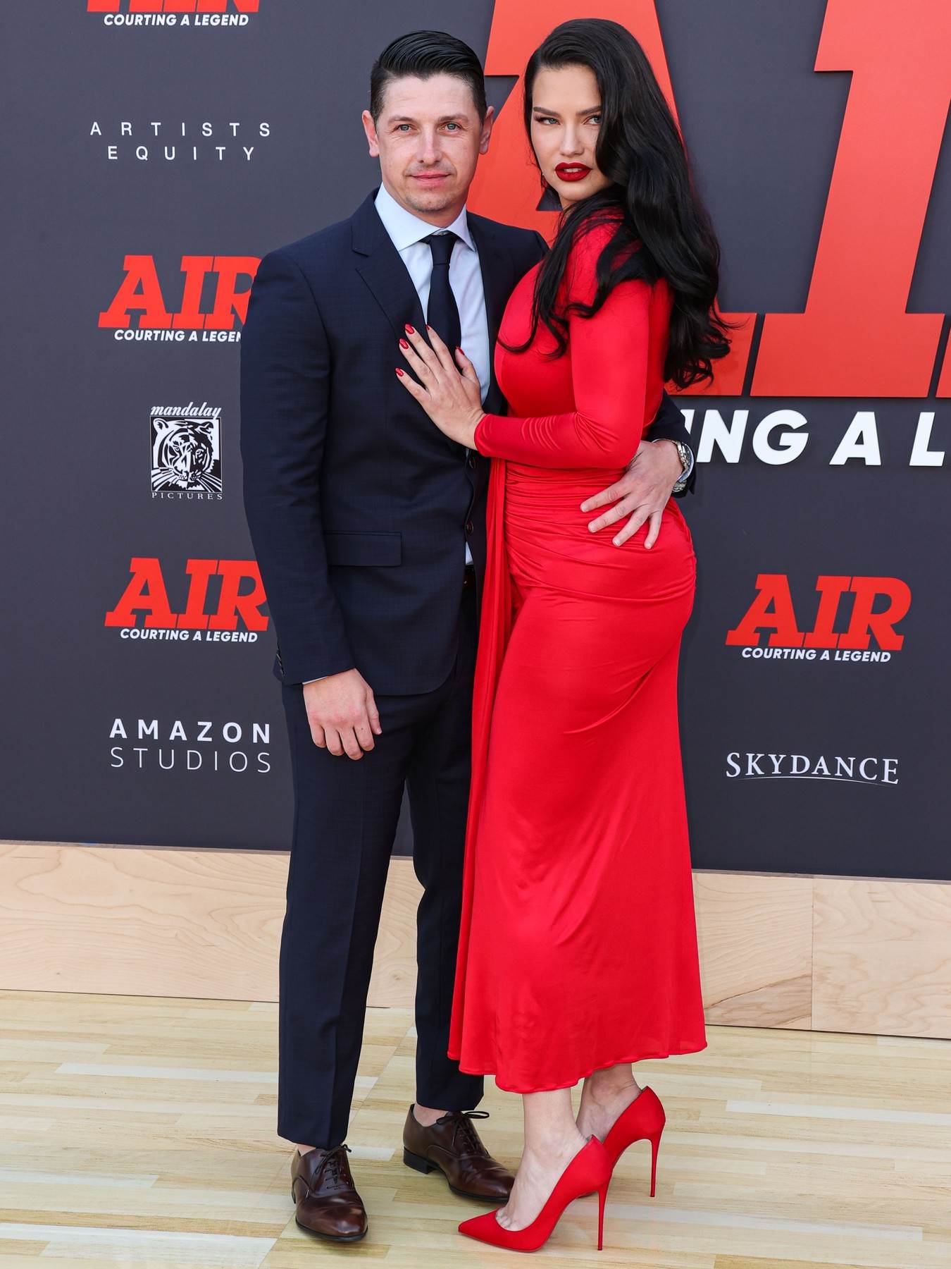 adriana lima i tijelo nakon poroda 2023.