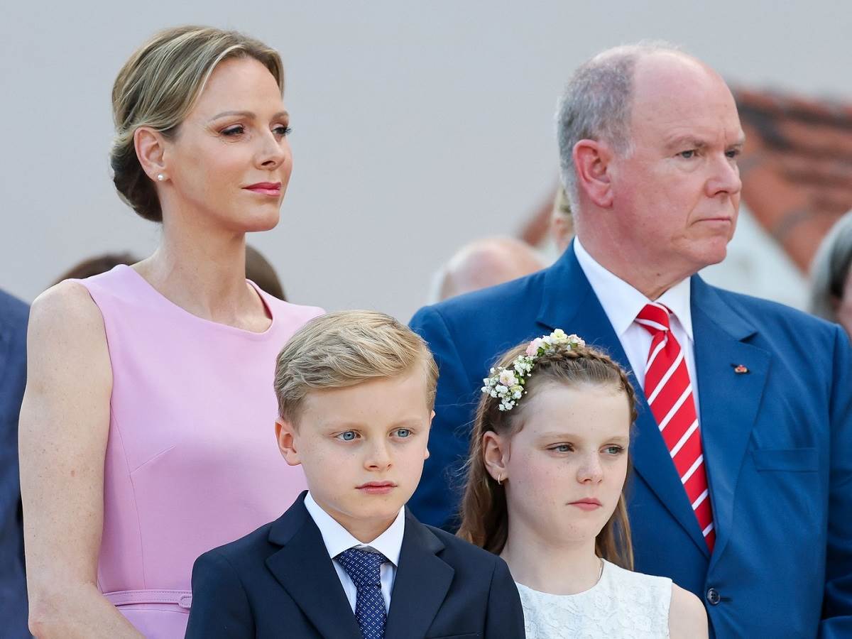 Princ Albert, princeza Charlene od Monaka s djecom
