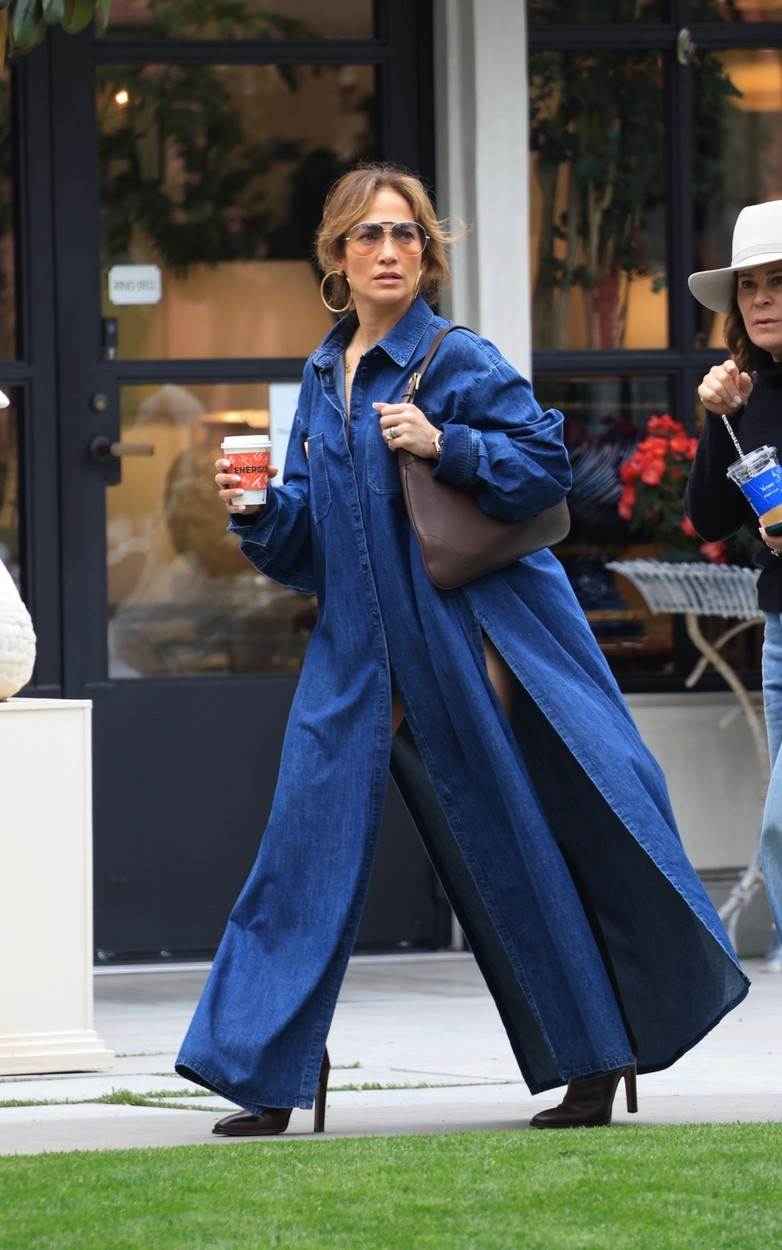 Kako nositi ljetne haljine i čizme