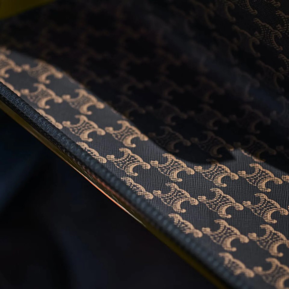 Modni brend Celine kao dio ljetne kampanje predstavio auto Moke Vintage