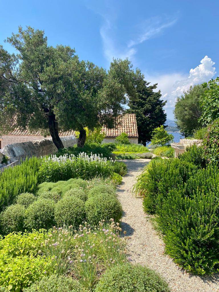 Vodimo vas u impresivni kompleks i oazu luksuza Lopud 1483