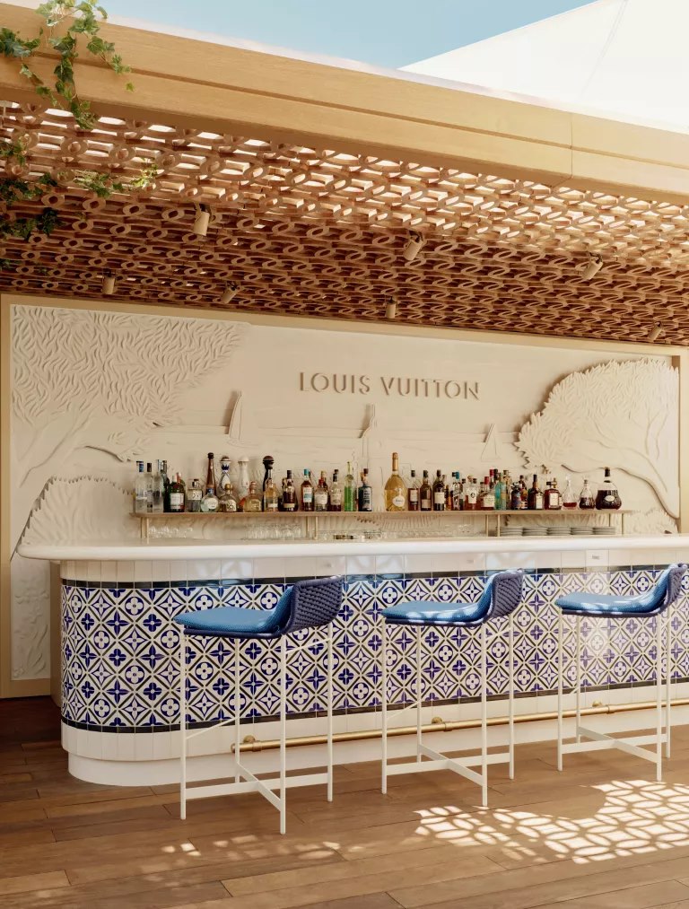 Vodimo vas u Louis Vuitton restoran u Saint-Tropez