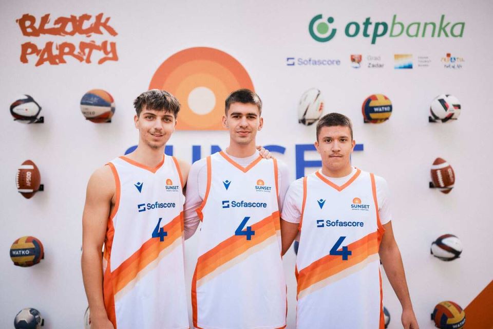 Team Sunset.jpg
