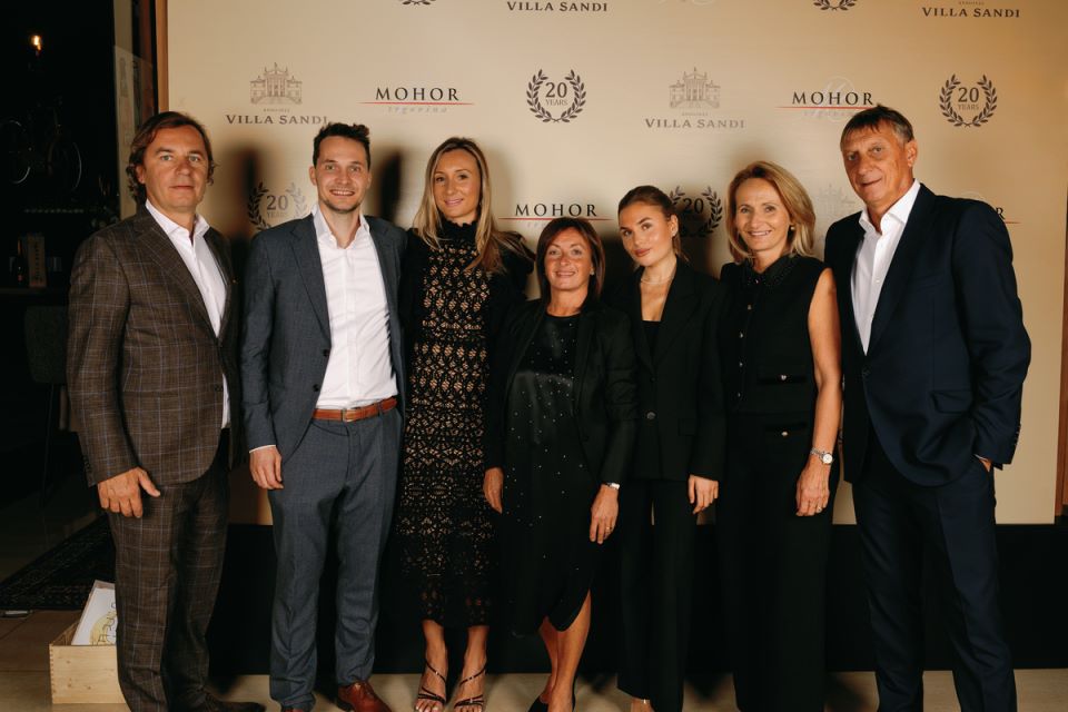 MIVA_VILLA-SANDI-EVENT_10_25_PRESS-WALL_HI-RES-36.jpg