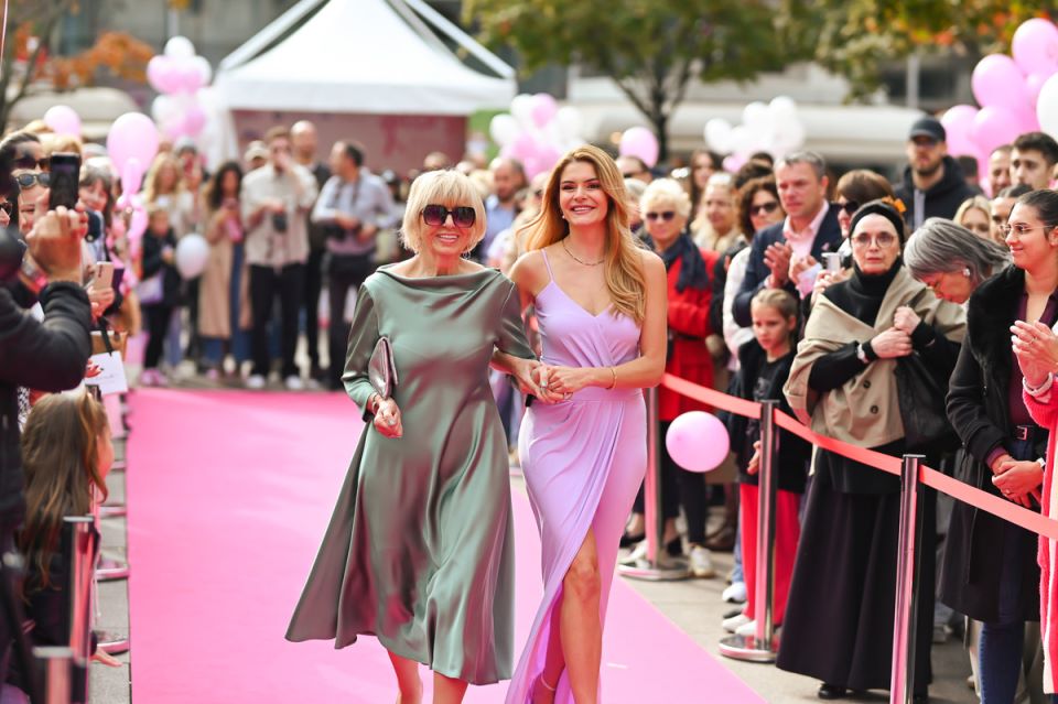 Pink fest_RG (17)-2.jpg