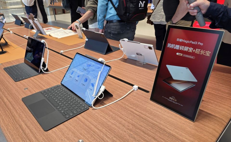 Honor Alpha Flagship Shenzhen (8).jpg