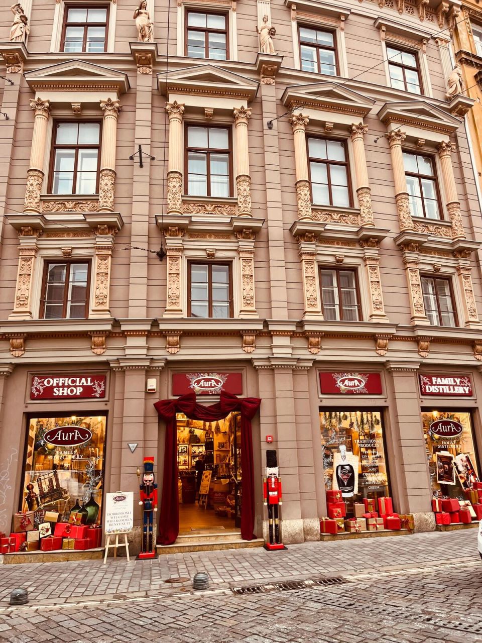 WhatsApp Image 2025-11-23 at 17.07.27.jpeg