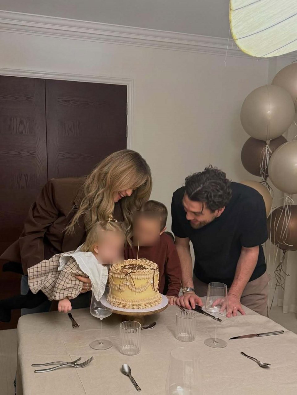 Mateo i Izabel Kovačić s djecom