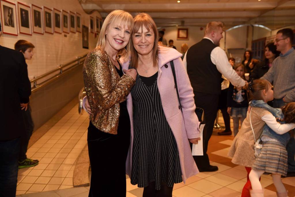 Ines Bojanić sa svojim mališanima uživala na premijeri 'Cvilidrete'