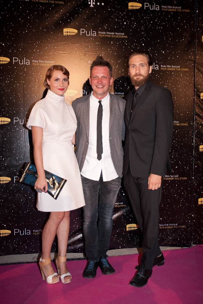 Ljubav i dobra zabava obilježili premijeru nagrađenog filma "Zvizdan"