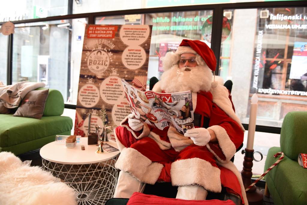 Dobrotvorni Advent u Preobraženskoj: Story slavi Super Božić sa Superseniorima!