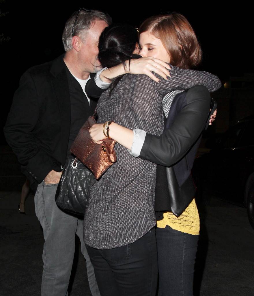 Courtney Cox se opušta u ugodnom društvu Davida Finchera i Kate Mare 