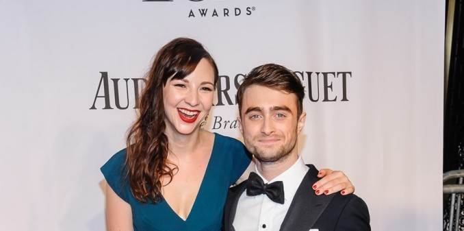 Daniel Radcliffe i Erin Drake