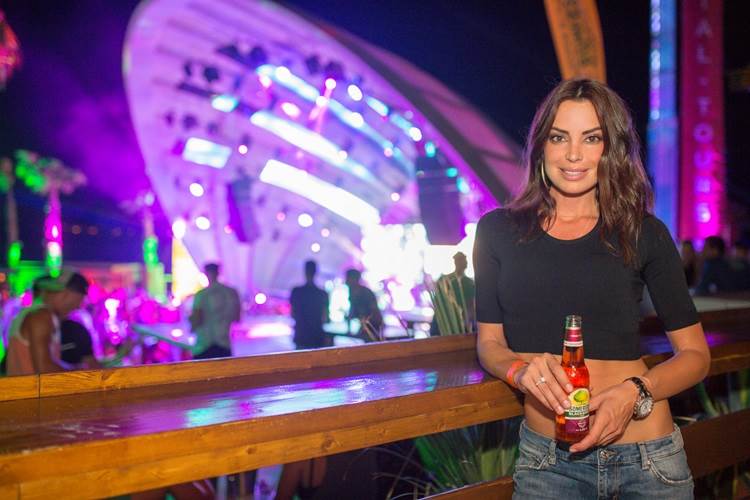 Festival na Zrću okupio poznate domaće ljepotice